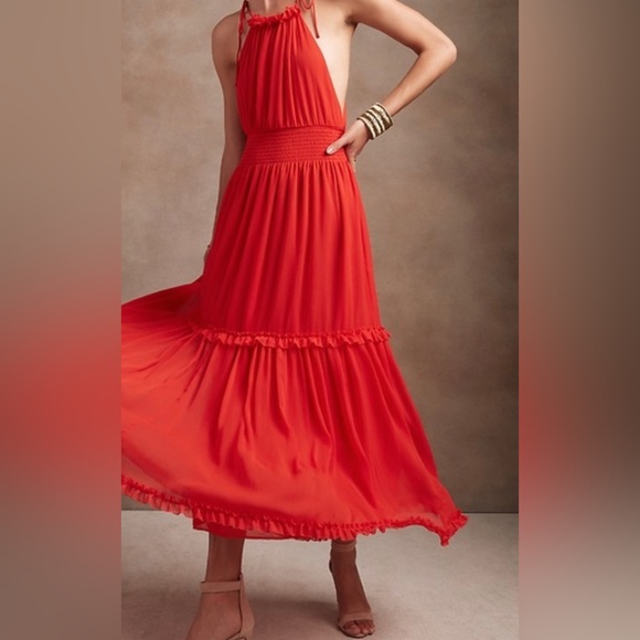 Banana Republic Dresses & Skirts - NWT Banana Republic Halter Tiered Maxi Dress
